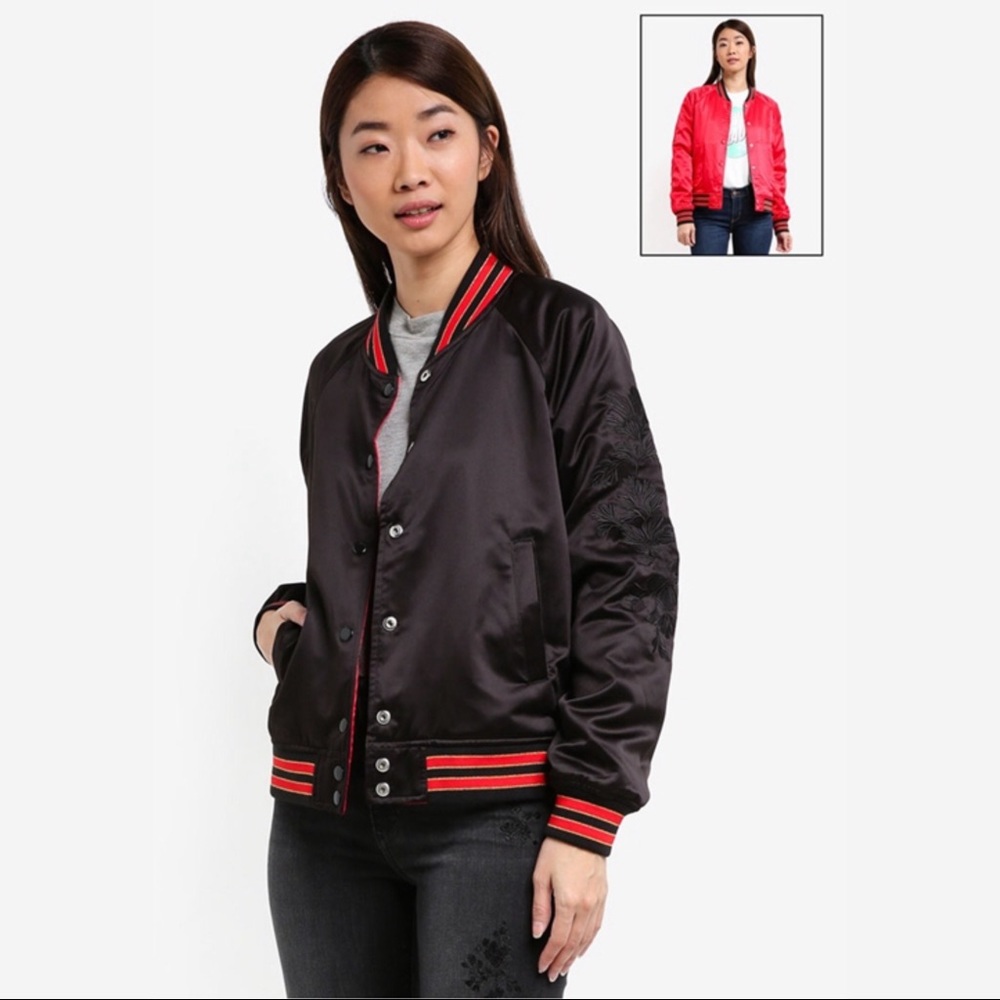 •Levi’s “Kora” Reversible Varsity Bomber sz Large•